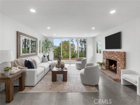 1903 E Bolingridge  , Orange, CA