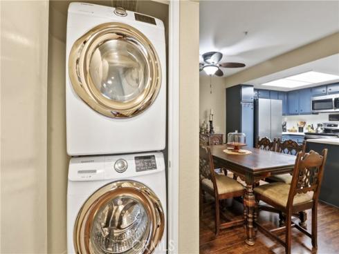 129 N Cross Creek B Road, Orange, CA