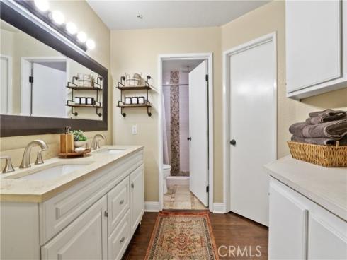 129 N Cross Creek B Road, Orange, CA