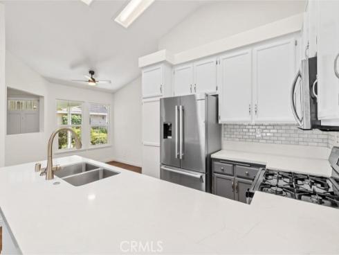 2720 E Walnut 18 , Orange, CA