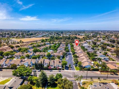 2720 E Walnut 18 , Orange, CA