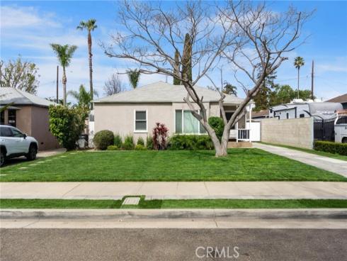 1127  Acacia  , Orange, CA