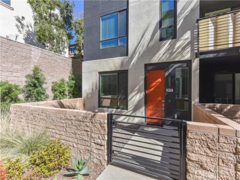 2870 N Glassell , Orange, CA