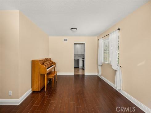 3121 N Hearthside , Orange, CA
