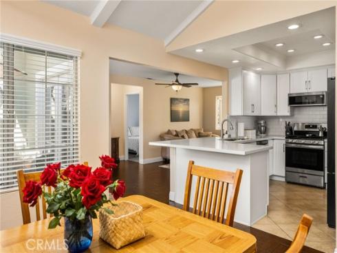 3121 N Hearthside , Orange, CA
