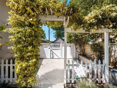 1136 E Rosewood Ave , Orange, CA
