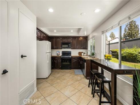 306  Los Padres   Lane, Placentia, CA