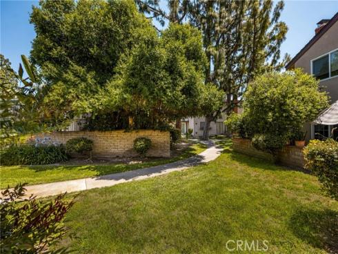 306  Los Padres   Lane, Placentia, CA