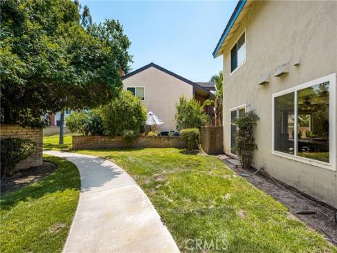 306  Los Padres   Lane, Placentia, CA