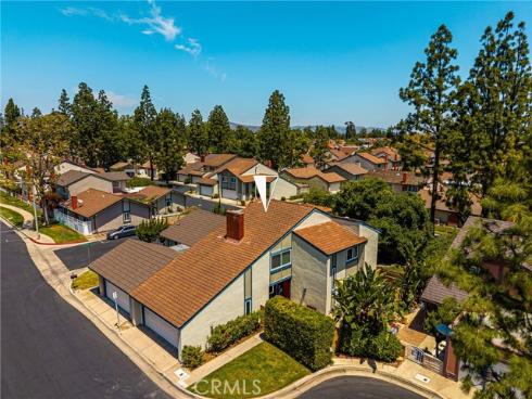 306  Los Padres   Lane, Placentia, CA
