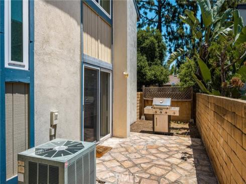 306  Los Padres   Lane, Placentia, CA