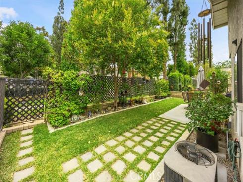 1213  Eckenrode  , Placentia, CA