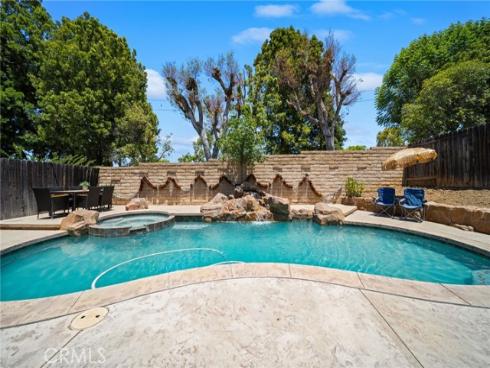 731  Langer  , Placentia, CA