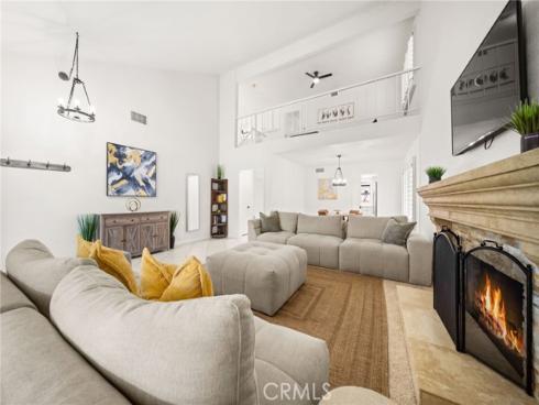 731  Langer  , Placentia, CA