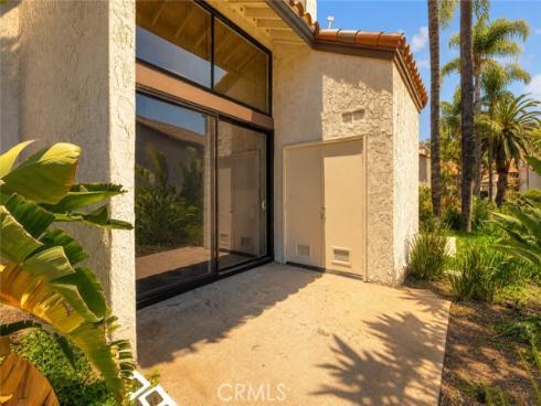 122  Kauai  , Placentia, CA