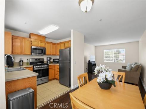 1549 E. Spruce A