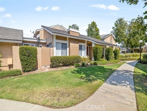 261  Chinook  , Placentia, CA