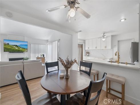 261  Chinook  , Placentia, CA