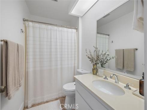 261  Chinook  , Placentia, CA