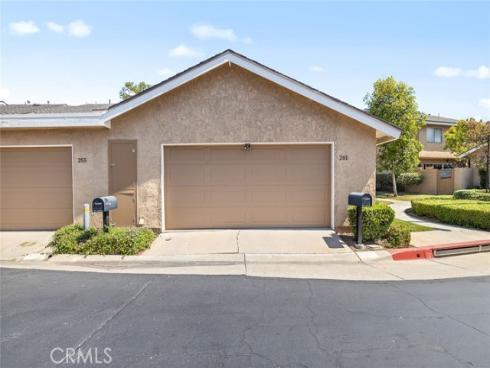261  Chinook  , Placentia, CA