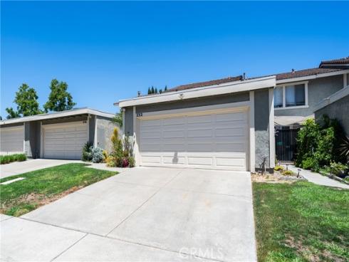 232  Aqueduct Dr  , Placentia, CA
