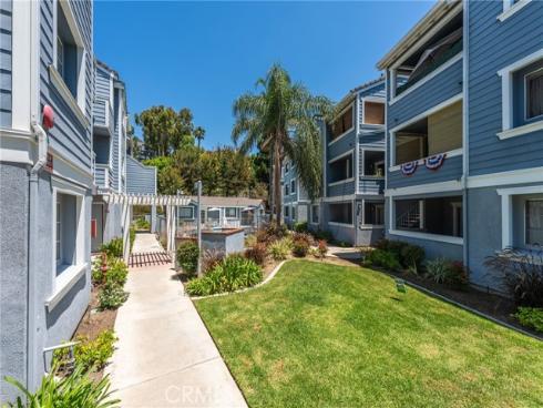 111 S Lakeview  , Placentia, CA