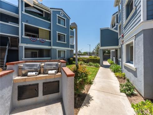 111 S Lakeview  , Placentia, CA