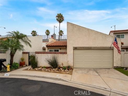 242 Pasteur , Placentia, CA