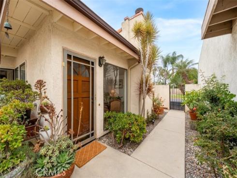 242 Pasteur , Placentia, CA