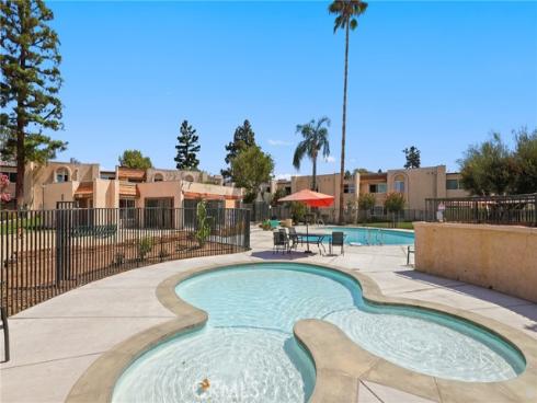 212 S Kraemer  411  Boulevard, Placentia, CA
