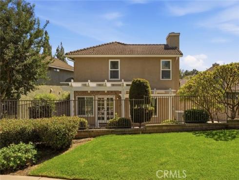 825  Gutmann  , Placentia, CA
