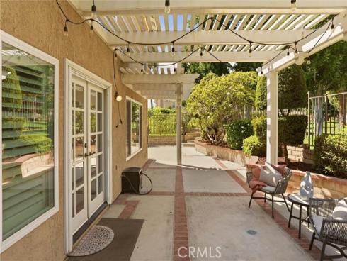 825  Gutmann  , Placentia, CA