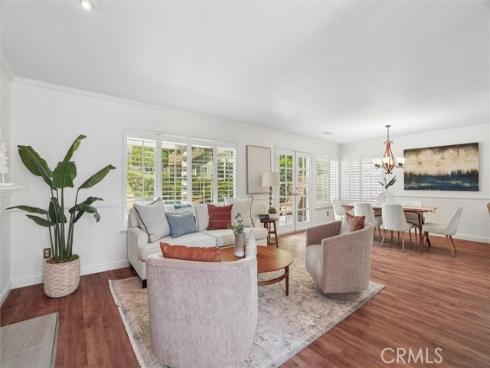 825  Gutmann  , Placentia, CA