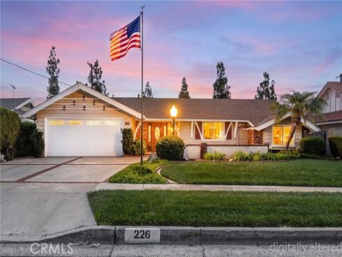 226 San Carlos Way