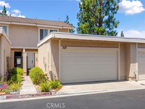 307  Aqueduct   Court, Placentia, CA