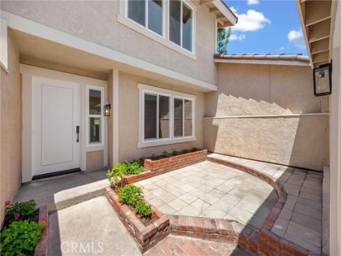 307  Aqueduct   Court, Placentia, CA