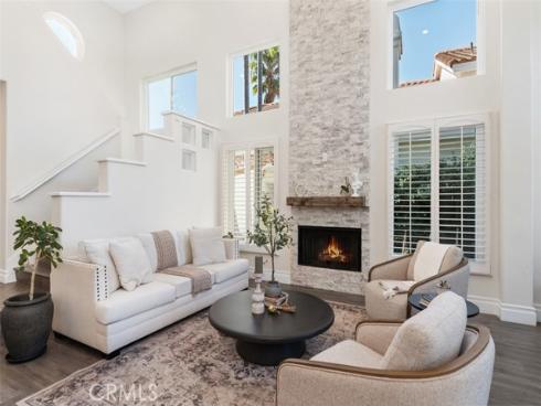 21  Summitcrest  , Rancho Santa Margarita, CA