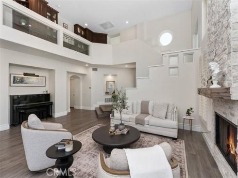 21  Summitcrest  , Rancho Santa Margarita, CA