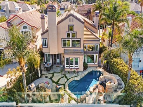 21  Summitcrest  , Rancho Santa Margarita, CA
