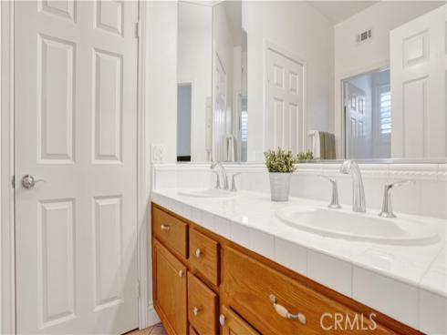 33  Acanthus  , Rancho Santa Margarita, CA