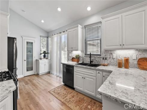 45 Paseo Vespertino , Rancho Santa Margarita, CA