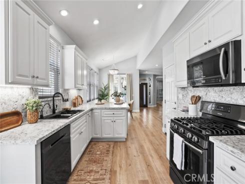 45 Paseo Vespertino , Rancho Santa Margarita, CA