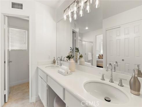 15  Poppyfield  , Rancho Santa Margarita, CA