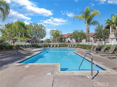19  Hemlock  , Rancho Santa Margarita, CA