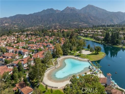19  Hemlock  , Rancho Santa Margarita, CA