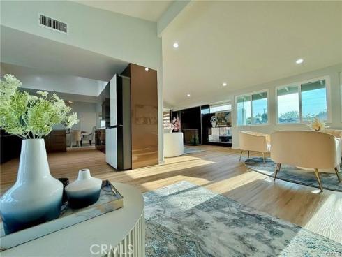 3432  Yellowtail   Drive, Rossmoor, CA