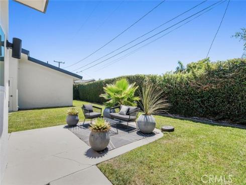 12361  Wembley   Road, Rossmoor, CA