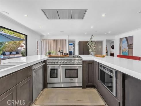 2661 Oak Knoll Drive , Rossmoor, CA