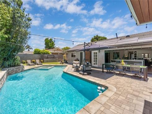 2661 Oak Knoll Drive , Rossmoor, CA