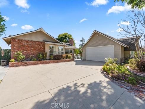 2732 Mainway , Rossmoor, CA